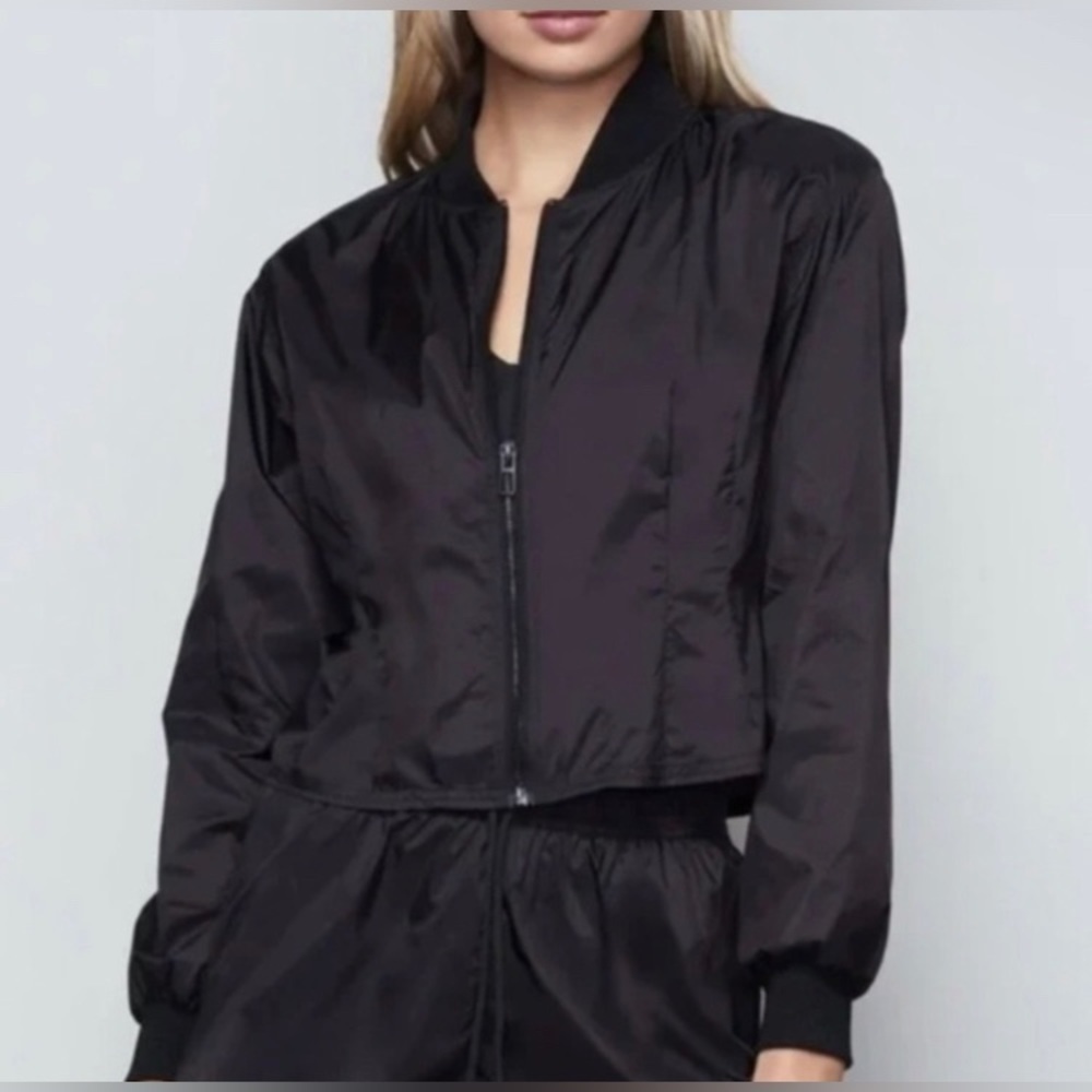 Good American Black Back Short Peplum Full Zip Bomber Jacket Size Small NEW